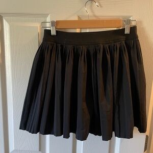 Black Athletic Pleated Skirt 🎾
